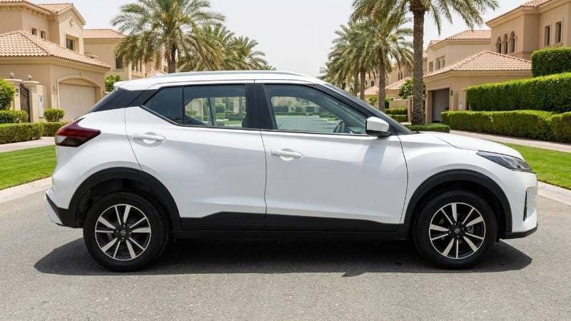 2024 Nissan Kicks S thumbnail 3