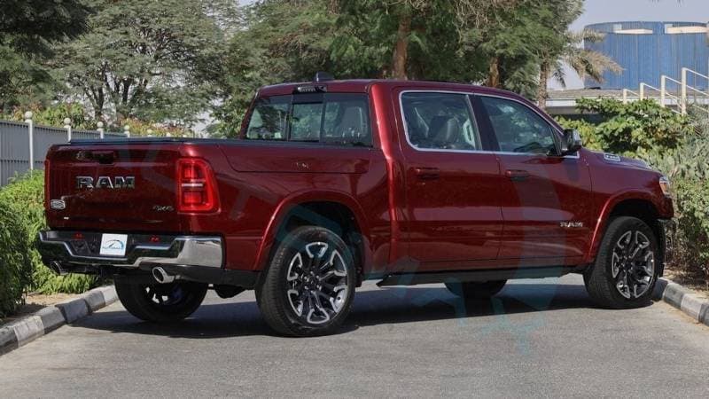 2026 RAM 1500 LIMITED thumbnail 7