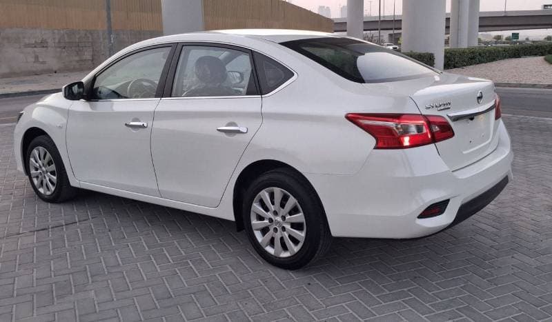 2023 Nissan Sentra SV thumbnail 3
