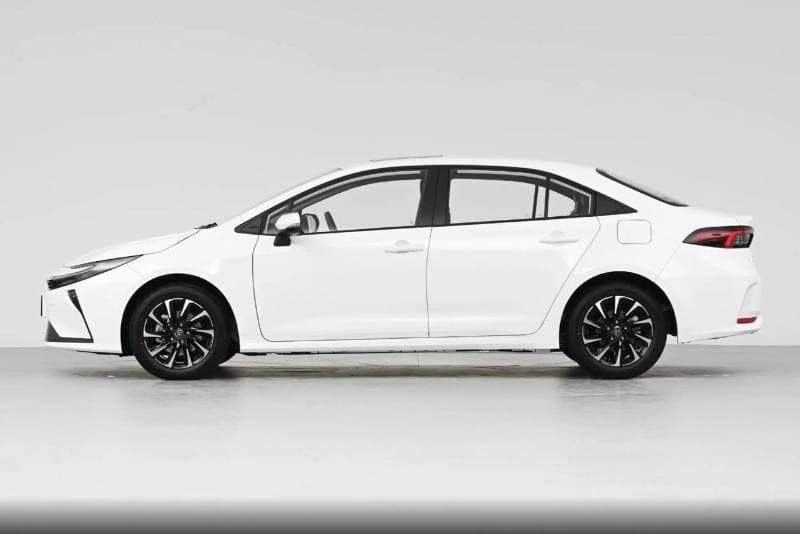 2026 Toyota Corolla XLI HEV thumbnail 3