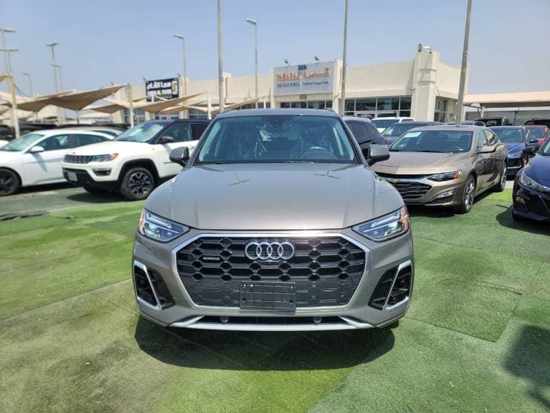 2024 Audi Q5 45 TFSI S LINE thumbnail 2