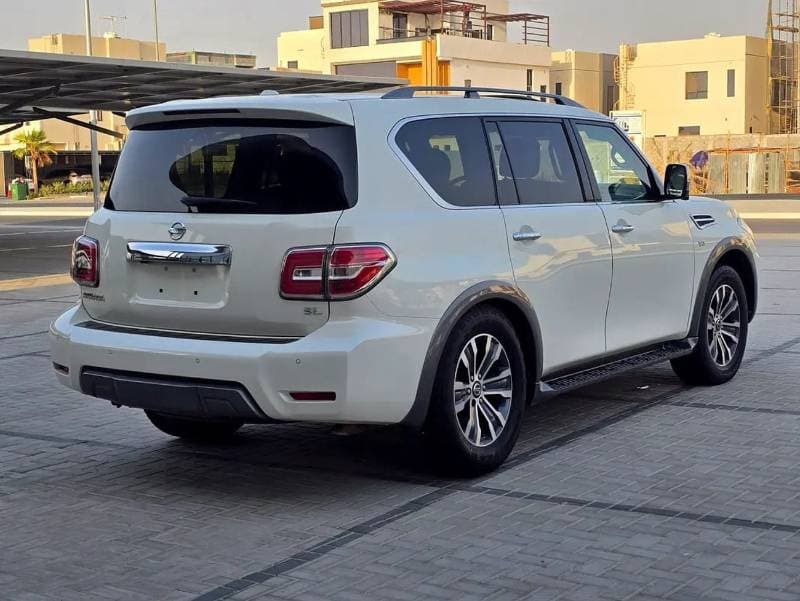 2019 Nissan Armada SL thumbnail 8