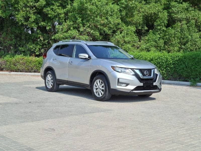 2020 Nissan Rogue SV thumbnail 2