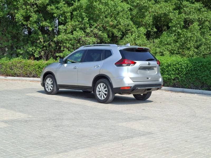 2020 Nissan Rogue SV thumbnail 8