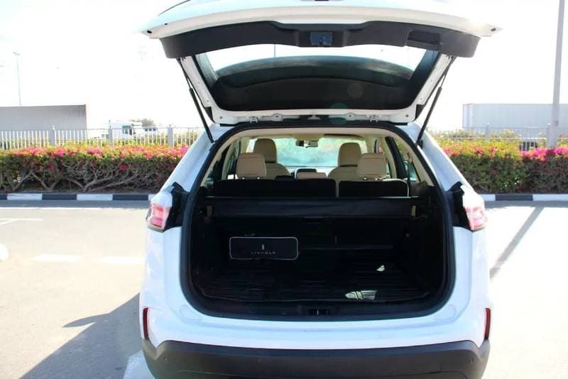 2022 Ford Edge SE thumbnail 8