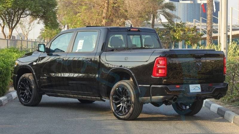 2026 RAM 1500 LIMITED thumbnail 5