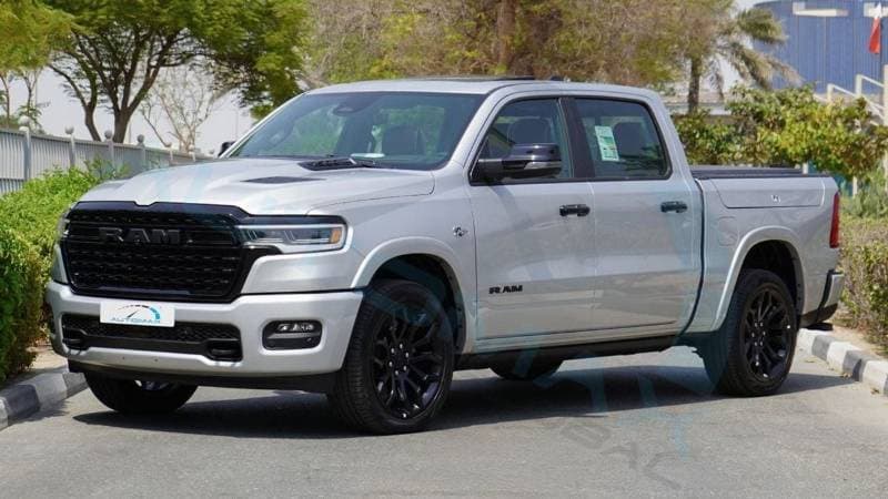2026 RAM 1500 LIMITED thumbnail 3