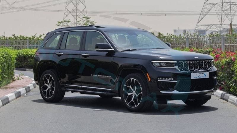 2025 Jeep Grand Cherokee SUMMIT thumbnail 4