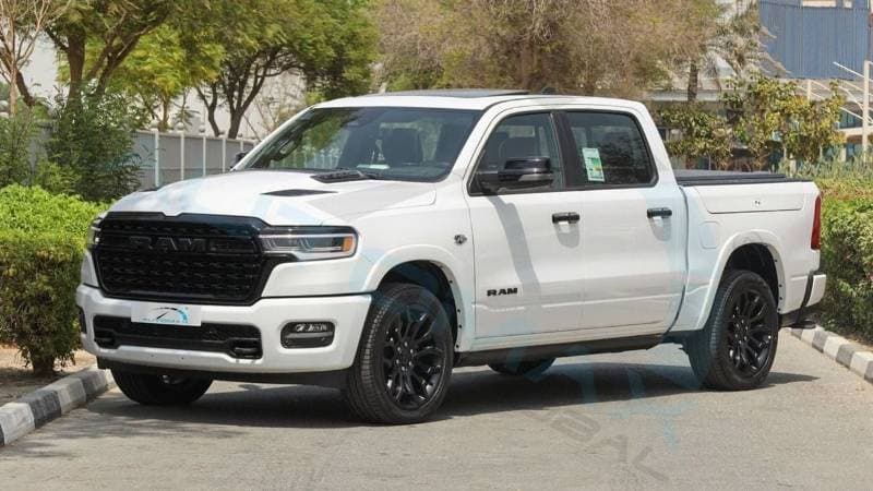 2026 RAM 1500 LIMITED thumbnail 3