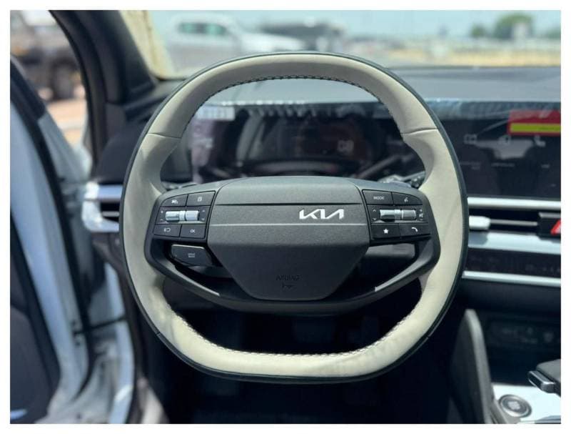 2026 Kia Sportage X thumbnail 8
