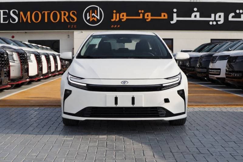 2026 Toyota Corolla XLI HEV thumbnail 2