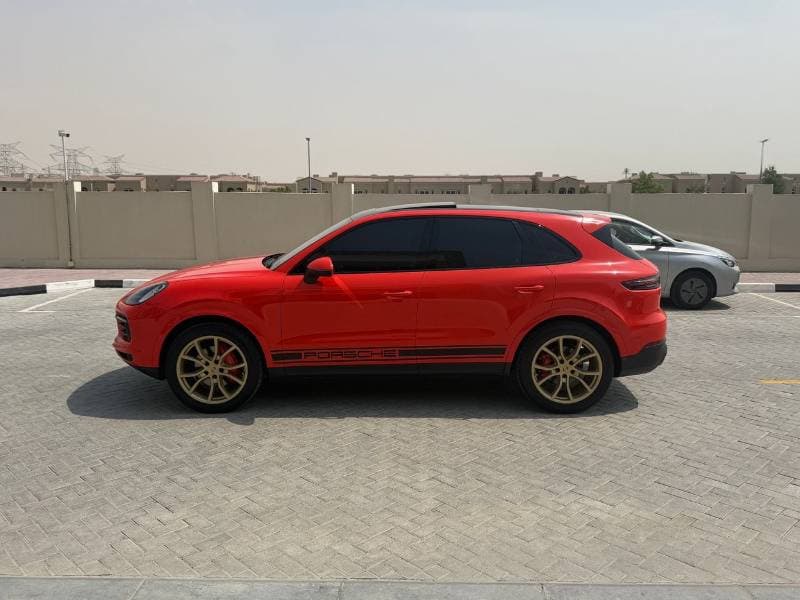 2019 Porsche Cayenne STANDARD thumbnail 4