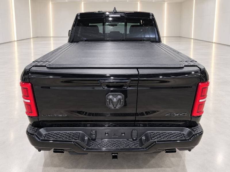 2026 RAM 1500 LIMITED thumbnail 3