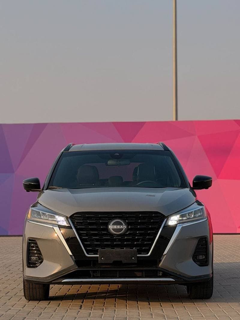 2024 Nissan Kicks SL thumbnail 2