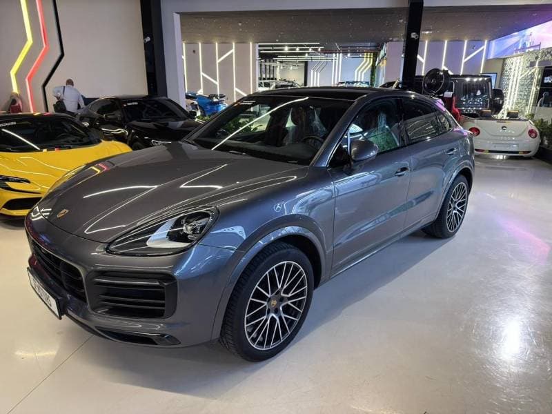 2023 Porsche Cayenne STANDARD thumbnail 4