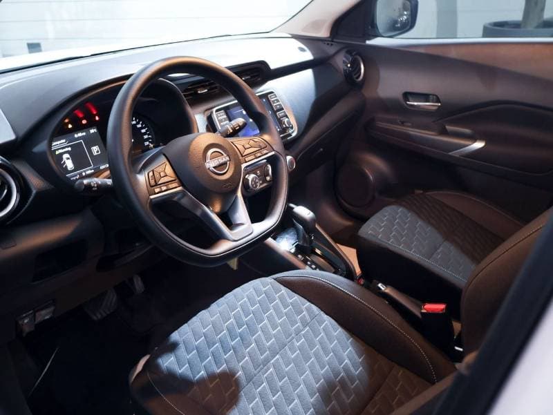 2024 Nissan Kicks SV thumbnail 6