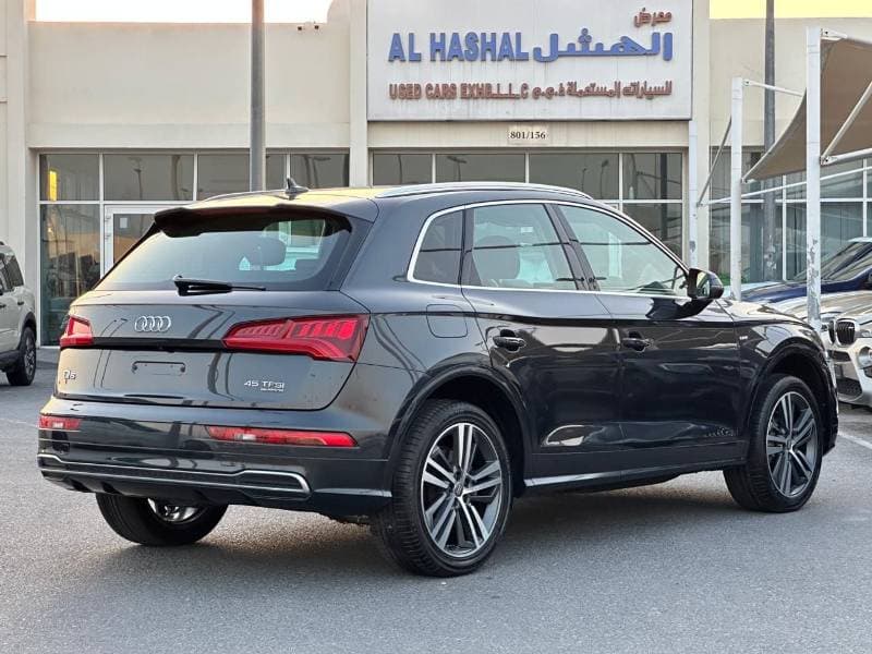 2020 Audi Q5 45 TFSI thumbnail 3