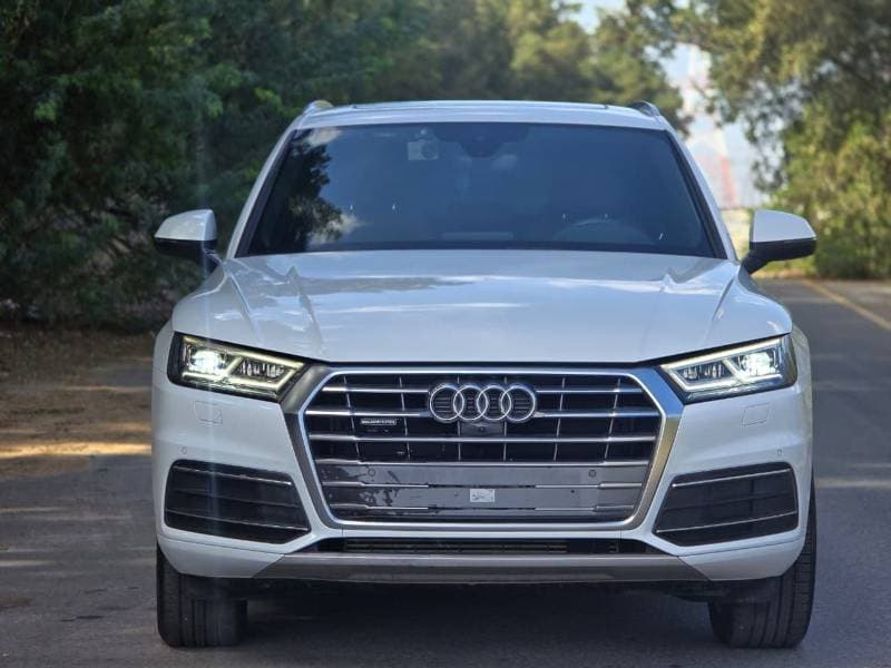 2020 Audi Q5 45 TFSI thumbnail 2