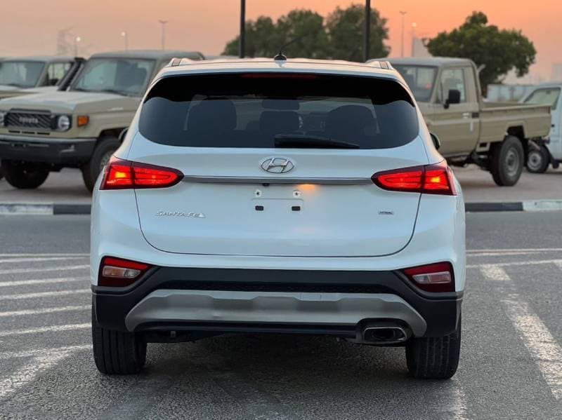 2020 Hyundai Santa Fe thumbnail 5