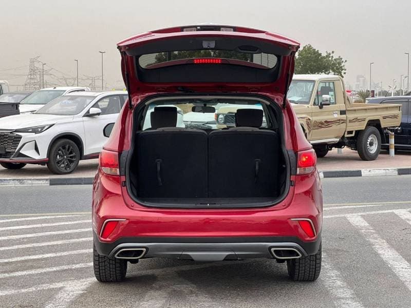 2018 Hyundai Santa Fe GLS thumbnail 7