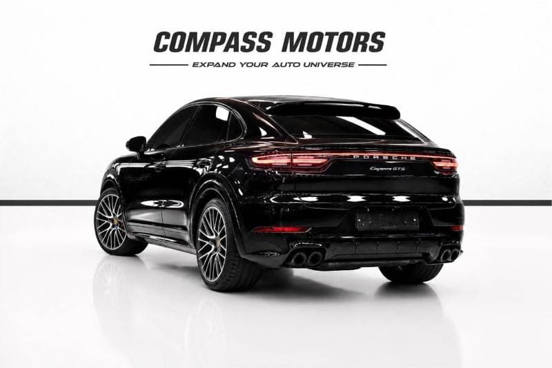 2022 Porsche Cayenne GTS thumbnail 3