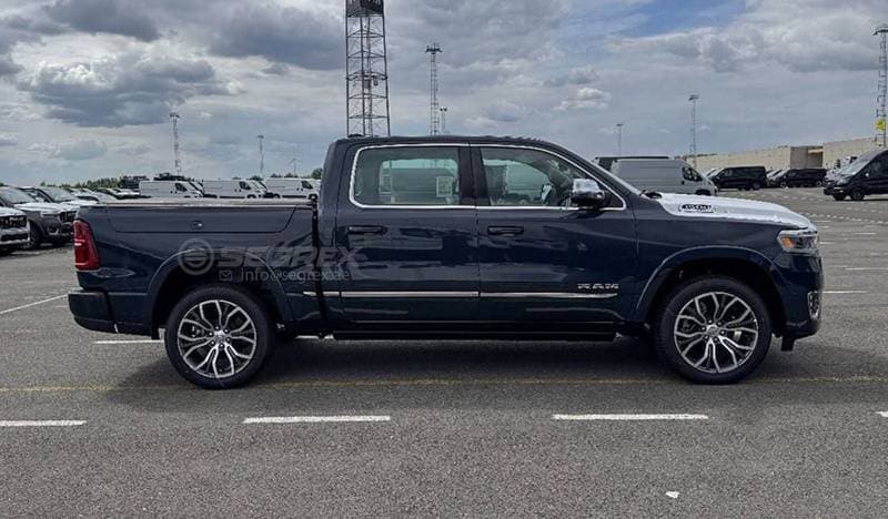2026 RAM 1500 TUNGSTEN thumbnail 4
