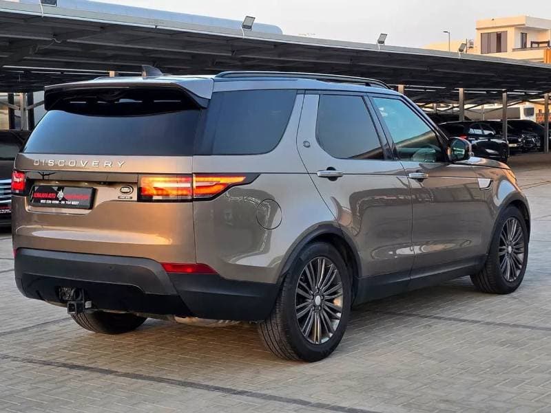 2018 Land Rover Discovery HSE thumbnail 7
