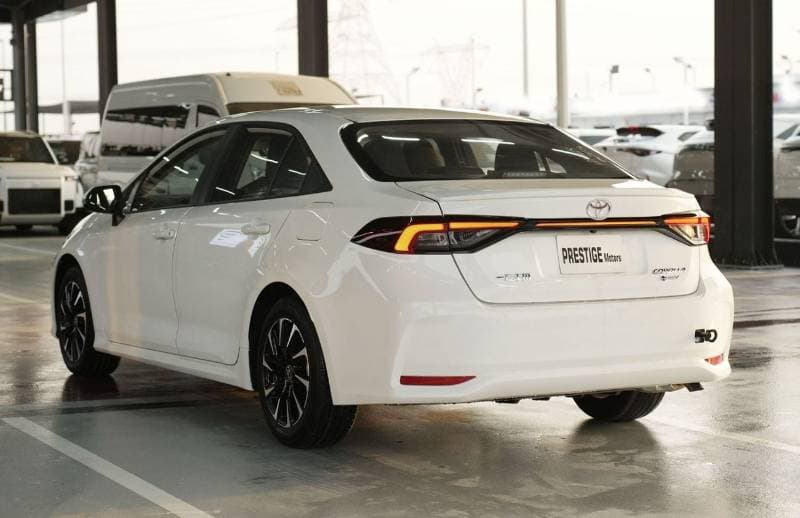 2026 Toyota Corolla XLI HEV thumbnail 6