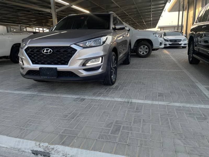 2020 Hyundai Tucson GL thumbnail 3