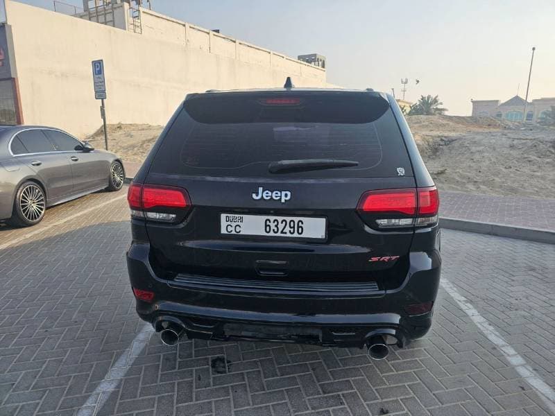 2015 Jeep Grand Cherokee SRT8 thumbnail 6