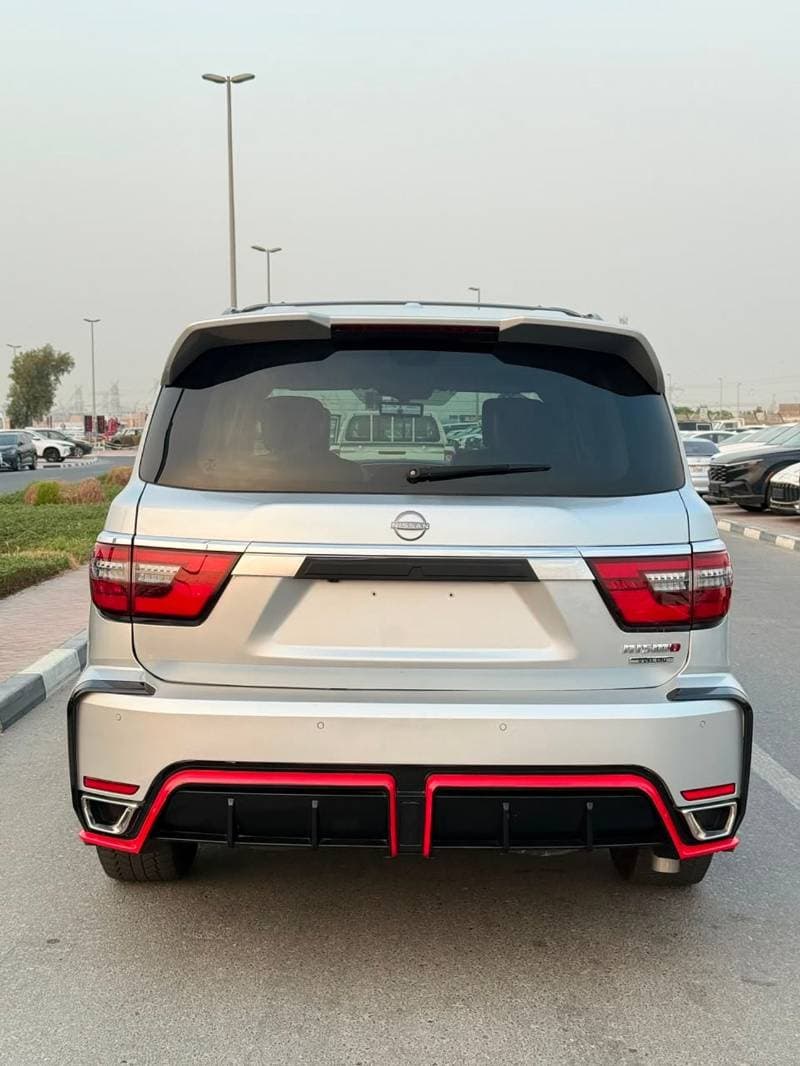 2018 Nissan Armada PLATINUM thumbnail 3