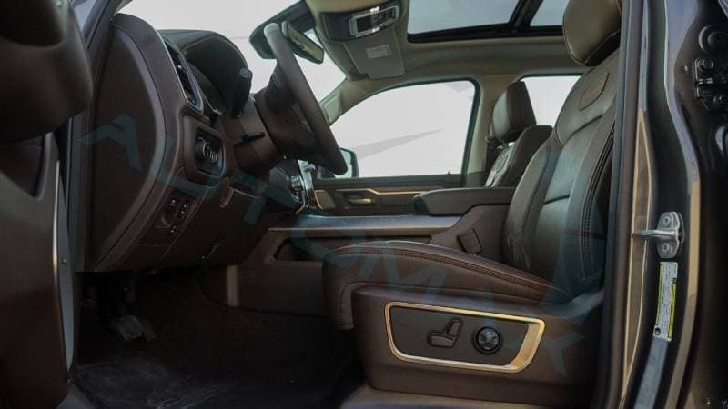 2026 RAM 1500 LIMITED thumbnail 8