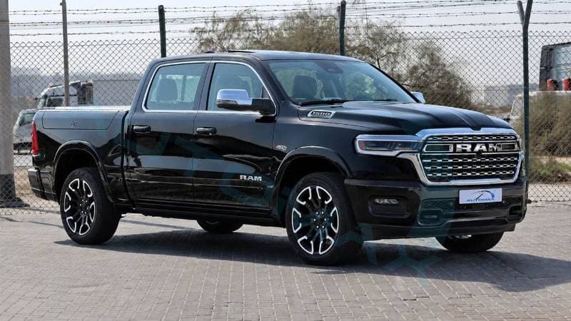 2026 RAM 1500 LIMITED thumbnail 3