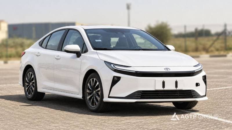 2026 Toyota Corolla XLI HEV thumbnail 2