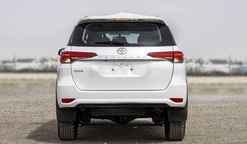 2025 Toyota Fortuner EXR thumbnail 5