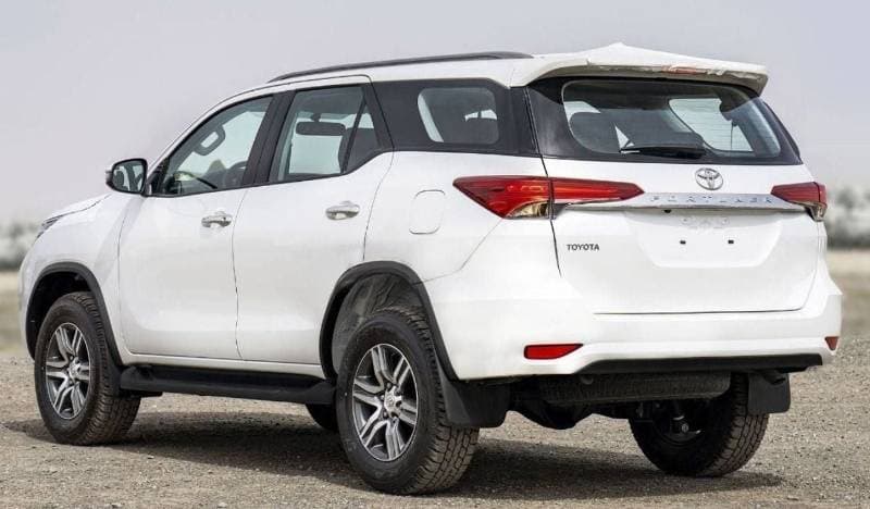 2025 Toyota Fortuner EXR thumbnail 6