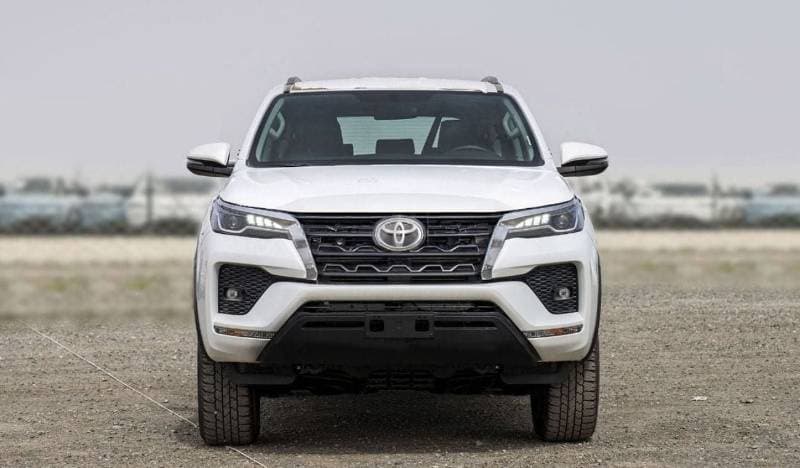 2025 Toyota Fortuner EXR thumbnail 3