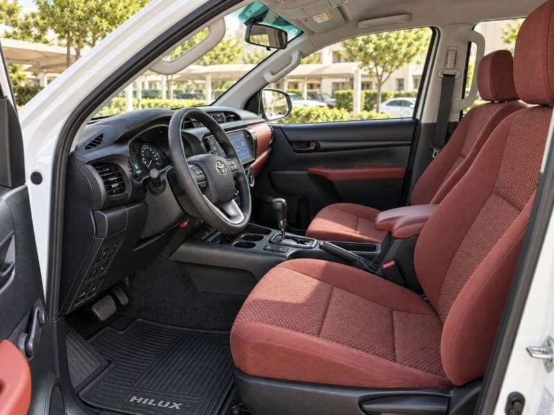 2021 Toyota Hilux GL thumbnail 8