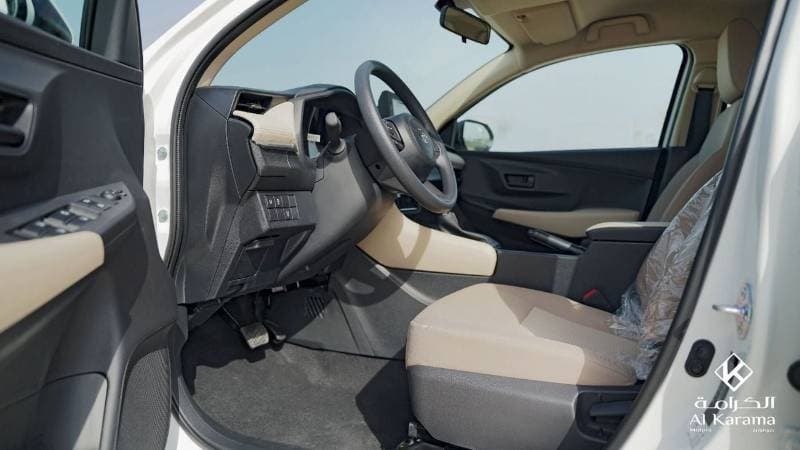2026 Toyota Yaris E thumbnail 6