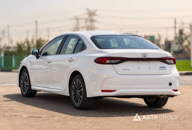 2026 Toyota Corolla XLI HEV thumbnail 4