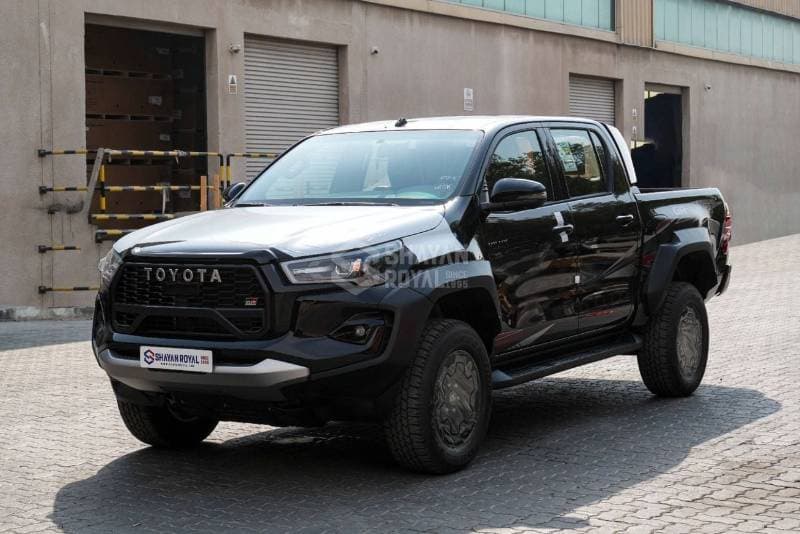 2026 Toyota Hilux GR SPORT thumbnail 3