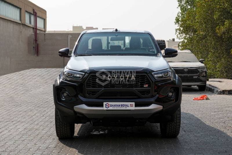 2026 Toyota Hilux GR SPORT thumbnail 2
