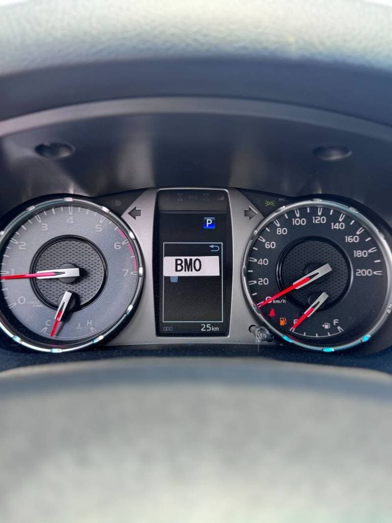 2026 Toyota Hilux GR SPORT thumbnail 7