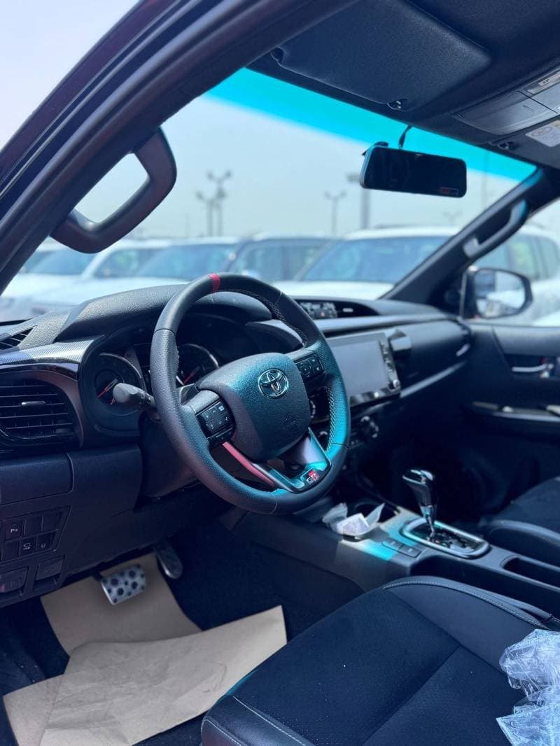 2026 Toyota Hilux GR SPORT thumbnail 5