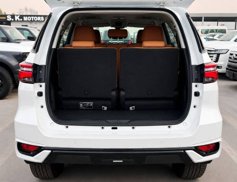 2026 Toyota Fortuner SR5 thumbnail 5