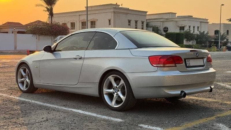 2009 BMW 335i STANDARD thumbnail 2