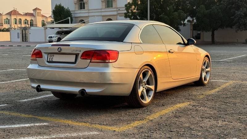 2009 BMW 335i STANDARD thumbnail 4