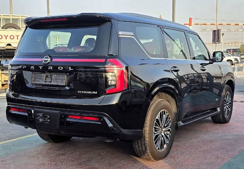 2026 Nissan Patrol LE TITANIUM thumbnail 8