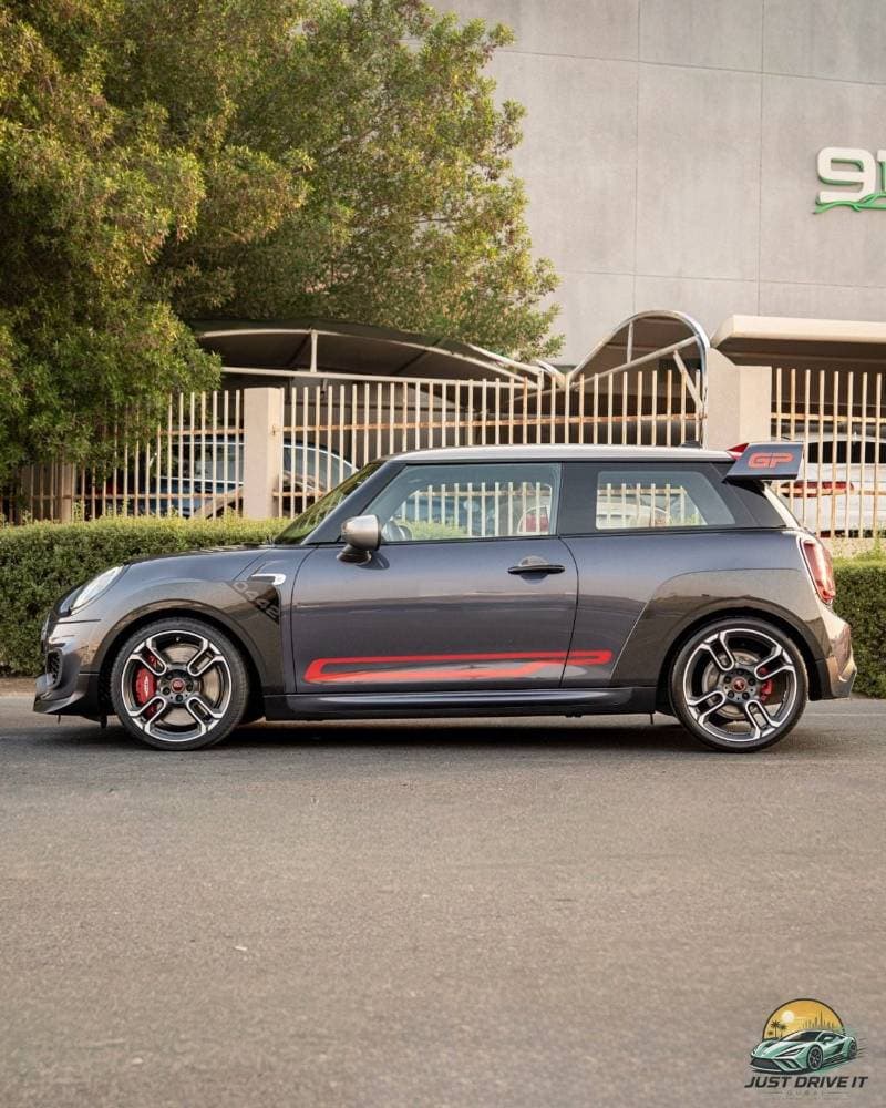2021 Mini Cooper 2021 MINI JOHN COOPER WORKS GP thumbnail 3