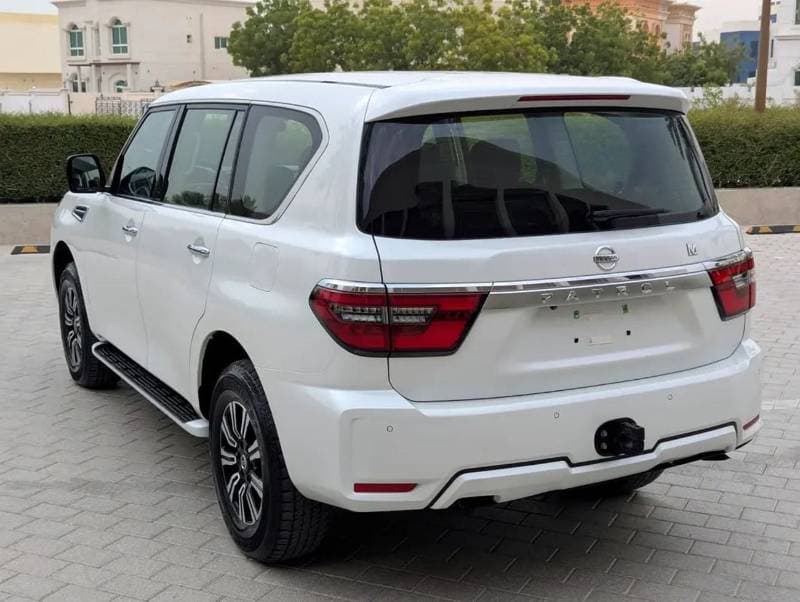2021 Nissan Patrol XE thumbnail 6